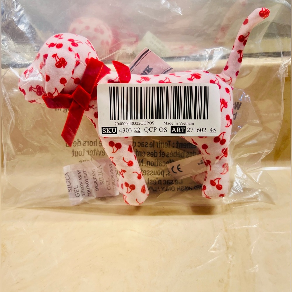PINK VICTORIA'S SECRET Galentines Day 2026 Mini Dog Pink Red Cherries🍒 - Picture 3 of 5